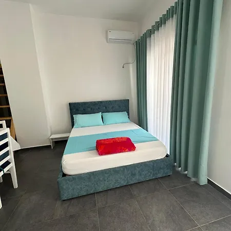 Liza's 1f Apartment Skataj