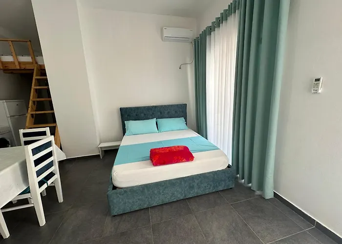 Liza's 1f Apartment Skataj